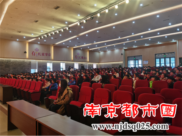 20220214听讲座猜灯谜 喜气洋洋闹元宵667.png