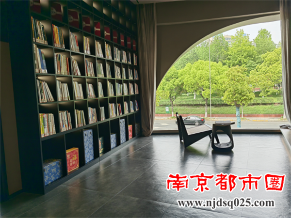20230415江苏句容：茶香伴书香 打造“图书馆+”特色阅读空间568.png