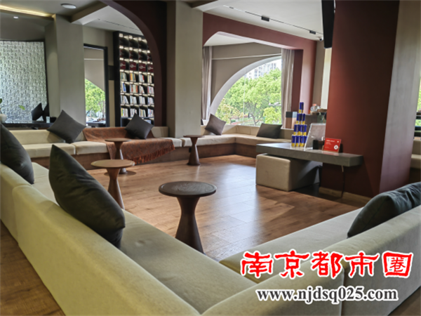 20230415江苏句容：茶香伴书香 打造“图书馆+”特色阅读空间571.png