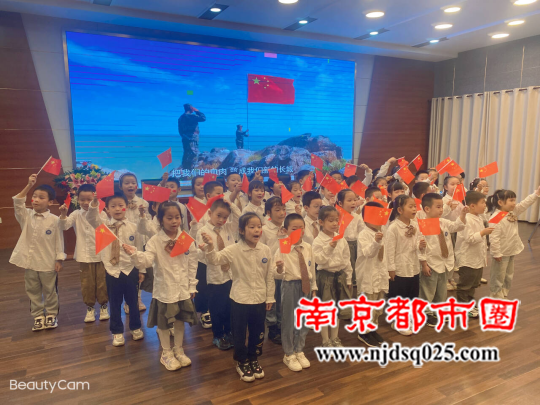 河滨路小学国庆报道207.png