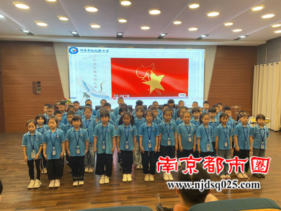 河滨路小学国庆报道208.png