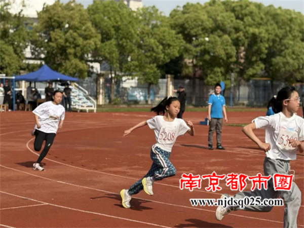 运动会报道(1)232.png
