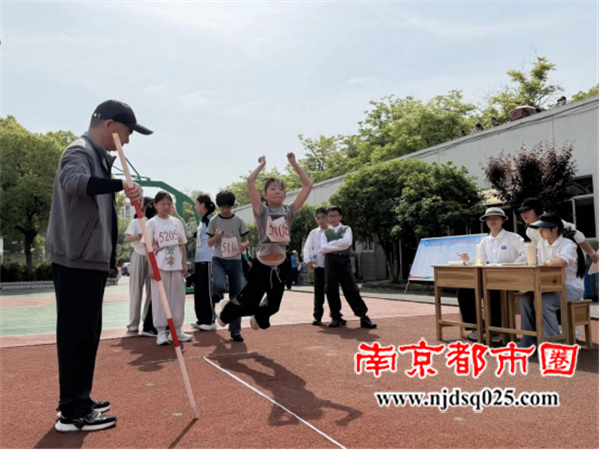 运动会报道(1)234.png